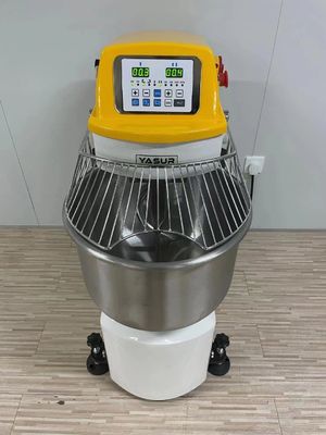 misturador de massa de aço inoxidável espiral resistente da velocidade dupla de misturador de massa 4.5kw 50 quilogramas com grade da bacia