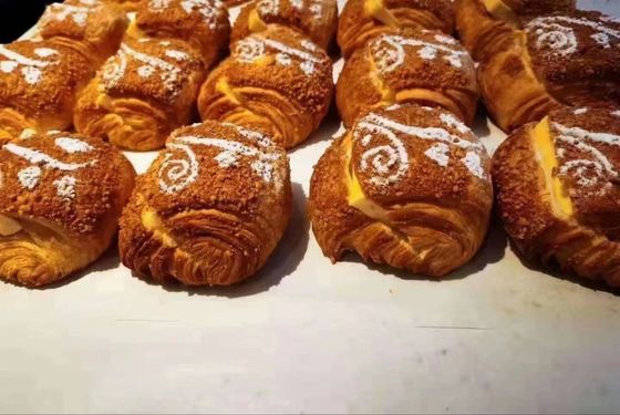 Sopro suscetível de revisão do croissant da máquina de Sheeter da massa de pastelaria que faz a estilo europeu 0.75kw resistente