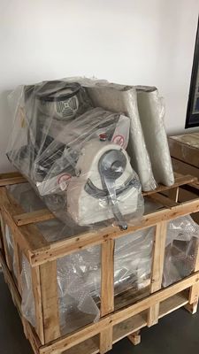 Operação simples do motor suscetível de revisão Tabletop da máquina 0.55kw do laminador da pastelaria da velocidade dupla da máquina de Sheeter da massa